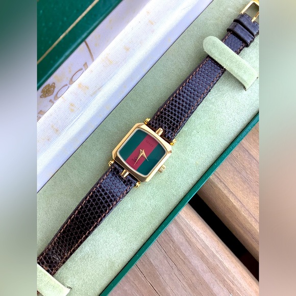 Ladies Gucci watch 💛💚❤️ - Picture 2 of 13